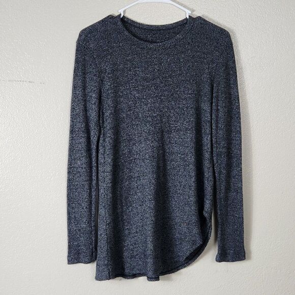 Wilt Thermal Long Sleeve Size S VERIFY MEAUSREMENTS BEFORE PURCHASE - Picture 1 of 12